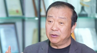 欧美女人与狗